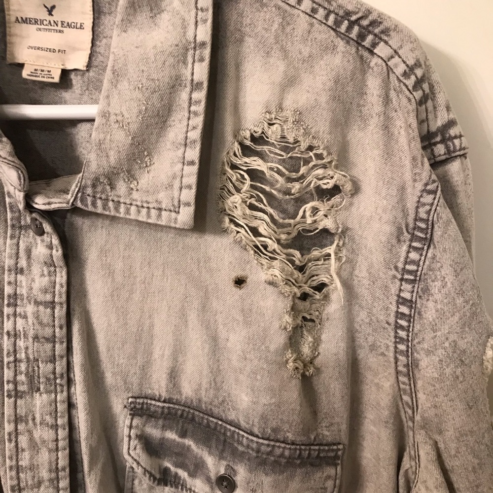 Distressed American Eagle Oversized Button Up - image 4